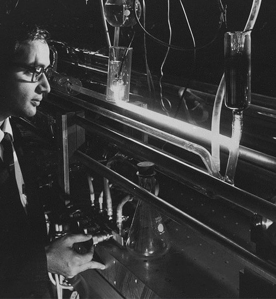 laserstoria1mobile L'histoire du Laser : d'Einstein à Gordon Gould