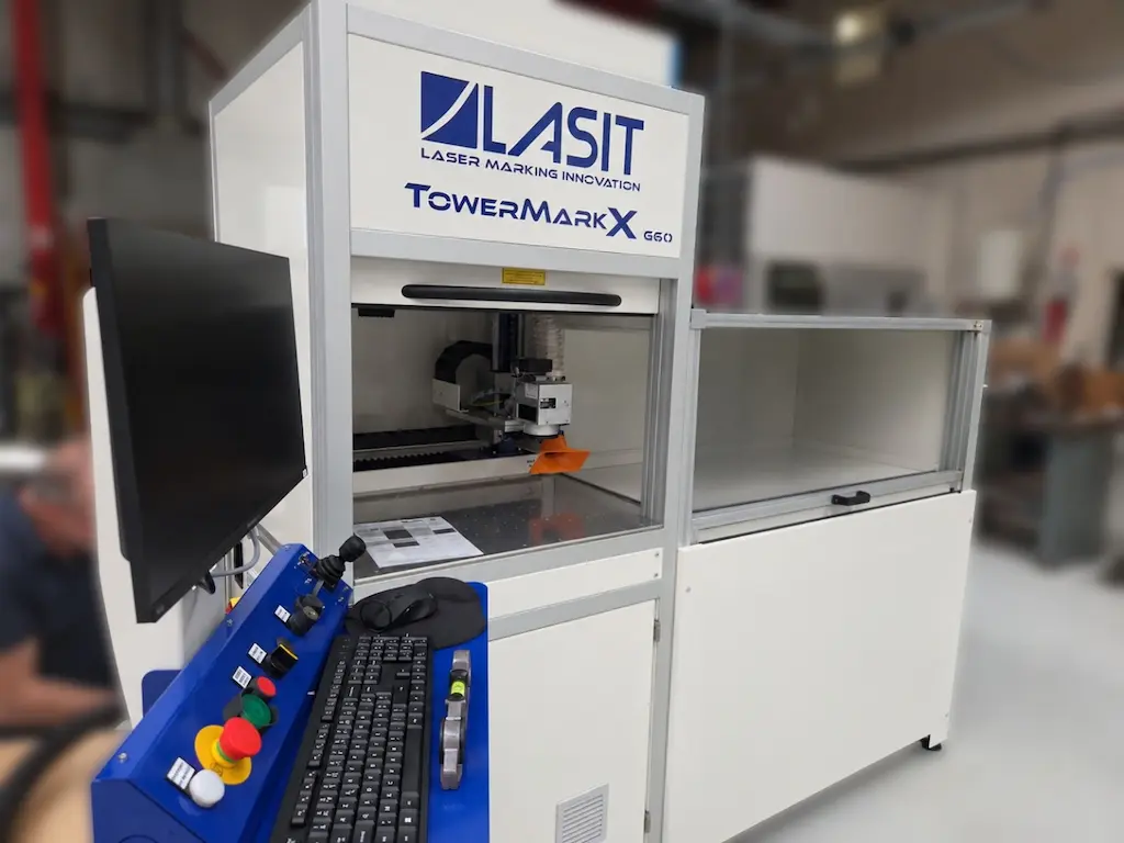 towermark-x-tunnel MOM Packaging choisit la TowerMark X de LASIT pour renforcer la traçabilité de ses pièces détachées